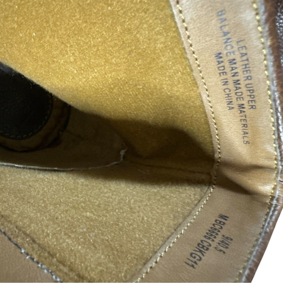 Born B.O.C Traipse Brown Heeled Booties - Picture 7 of 7